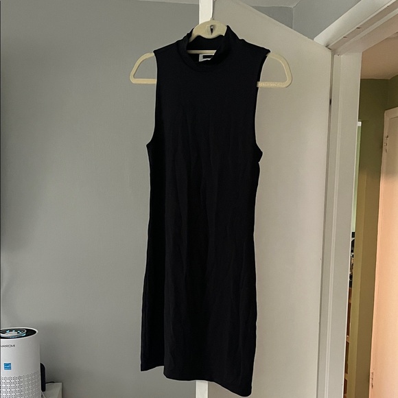 Aritzia Dresses & Skirts - Aritzia Babaton Contour Black Sleeveless Mini Dress, NWOT